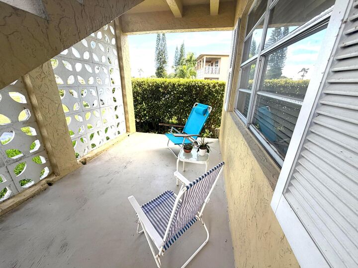 Property Photo:  1141 Violet Terrace 101  FL 33445 