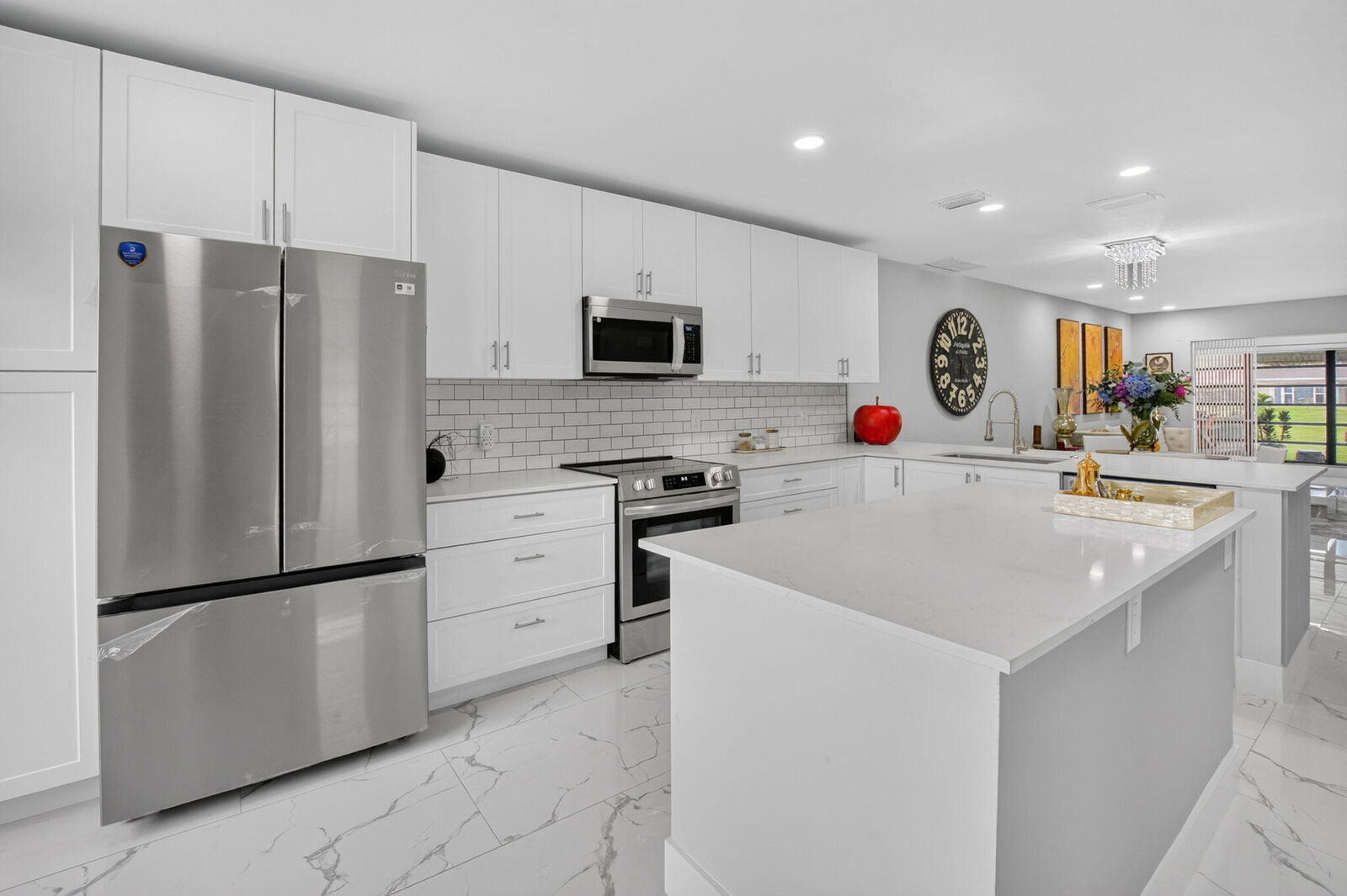 Property Photo:  8967 Belle Aire Drive  FL 33433 