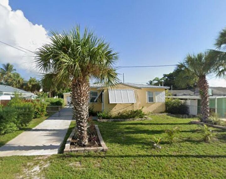 Property Photo: 1706 St Lucie Court FL 34949