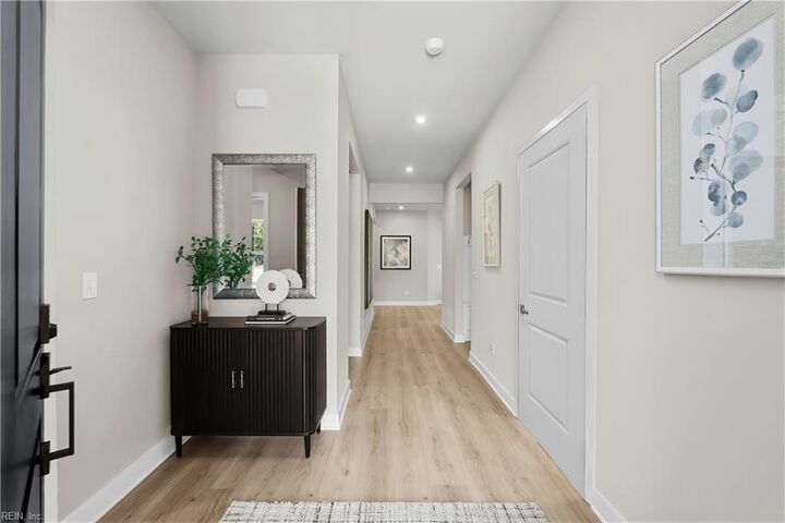 Property Photo:  7125 Holiday Ln  VA 23168 