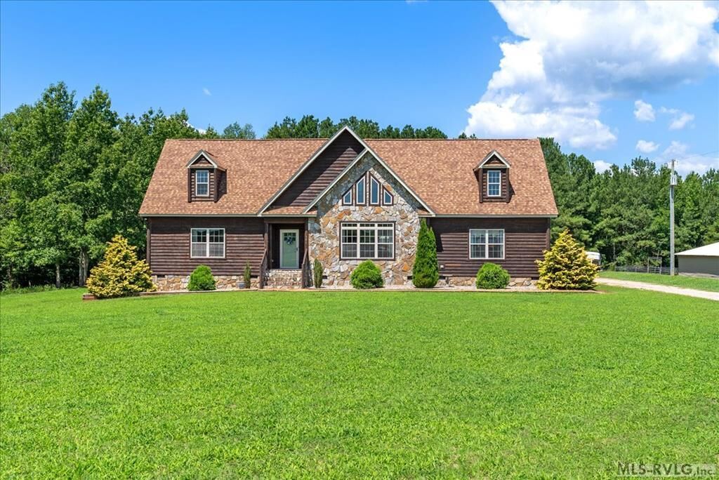 Property Photo:  306 Canoe Creek Rd  NC 27832 