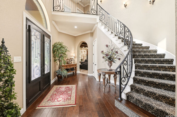 Property Photo: 324 Heavens Way TX 78260