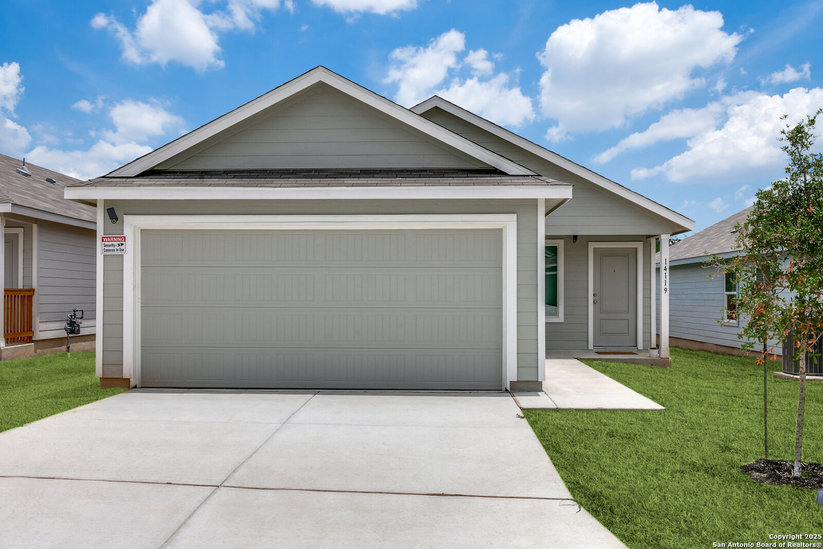 Property Photo: 14119 Enfield Fls TX 78245