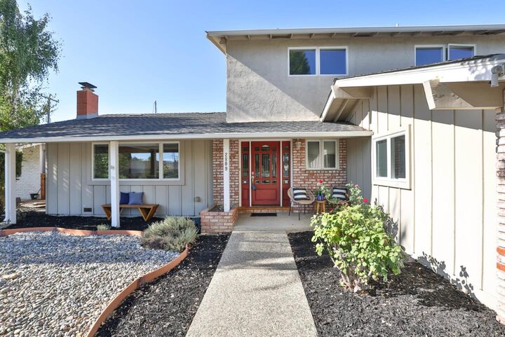 Property Photo:  2809 Ponderosa Way  CA 95051 