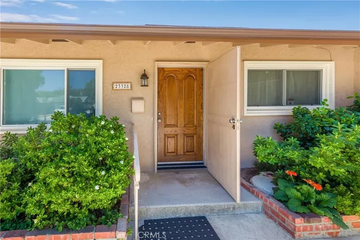 Property Photo:  23328 Bassett Street  CA 91307 