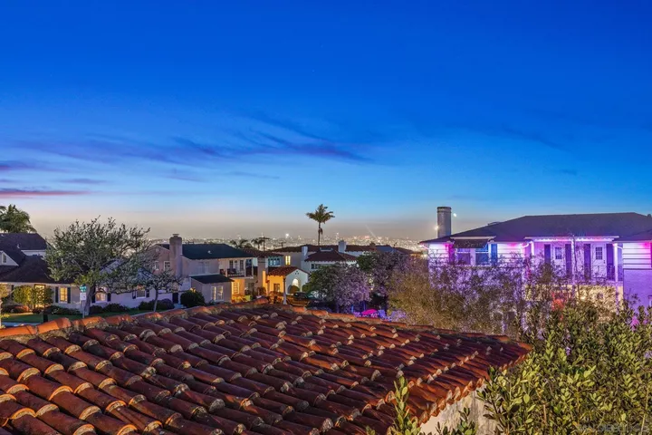 Property Photo:  2318 Plum St  CA 92106 