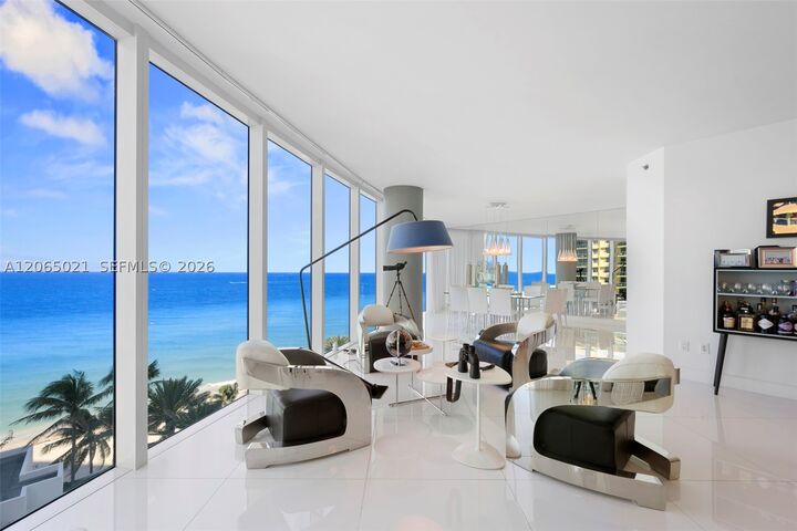 Property Photo: 2711 S Ocean Dr 902 FL 33019