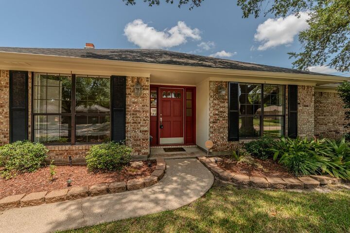 Property Photo:  6960 Blarney St  TX 77706 