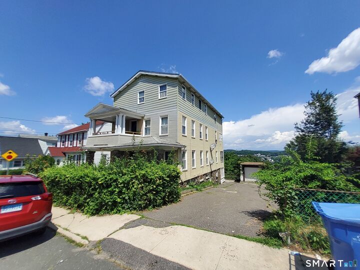 Property Photo:  455 Congress Avenue  CT 06708 