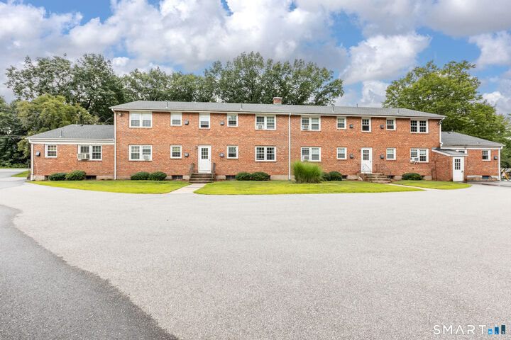 Property Photo:  295 Bidwell Street I  CT 06040 