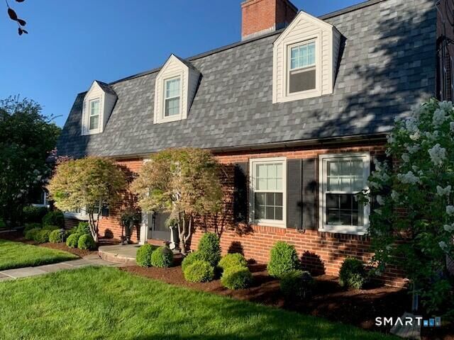 Property Photo:  28 Colony Road  CT 06117 