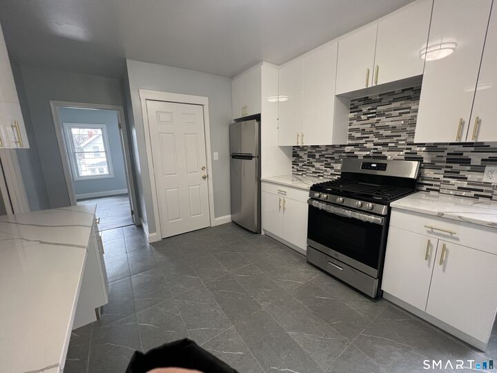Property Photo:  268 Davenport Avenue #2  CT 06519 
