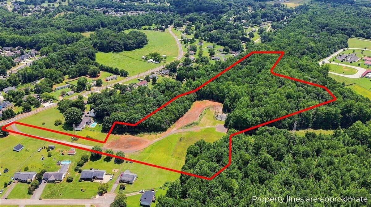 Property Photo: 557 Seay Road *** SC 29316