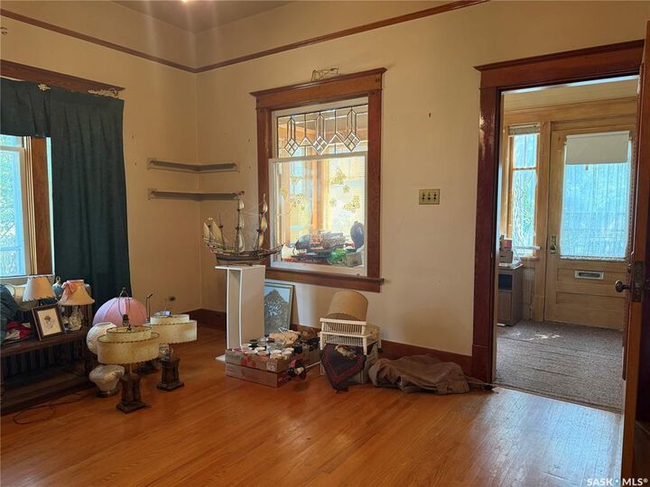 Property Photo:  1014 Iroquois Street W  SK S6H 5B8 