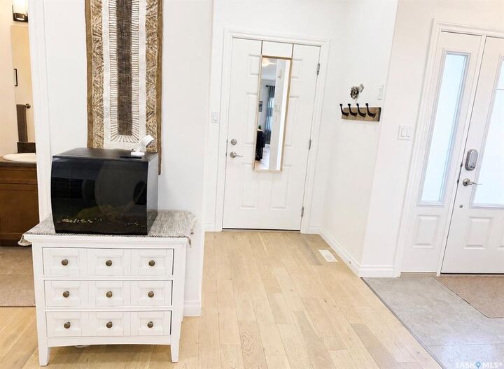 Property Photo: 533 4th Avenue NE 34 SK S9H 2J9