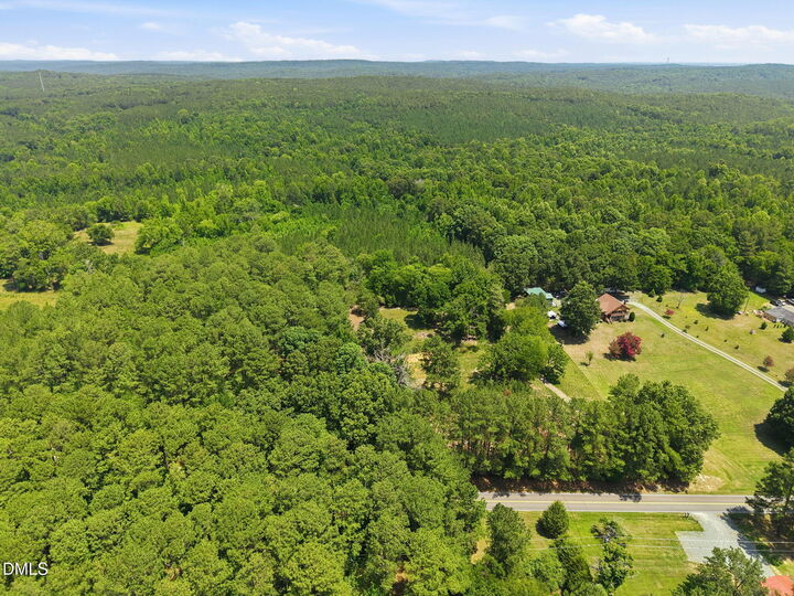Property Photo: 2185 Hanks Chapel Road NC 27312