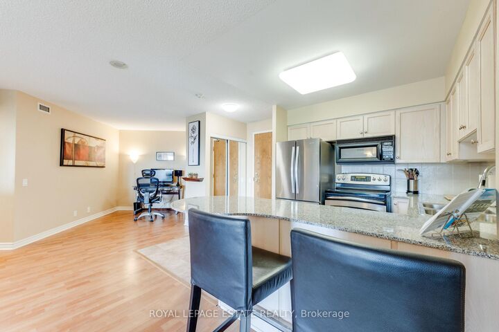 Property Photo: 1720 Eglinton Avenue E 623 ON M4A 2X8
