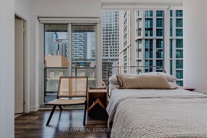 Property Photo:  195 Redpath Avenue 712  ON M4P 0E4 