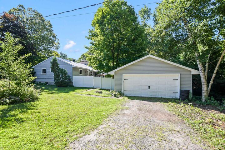 Property Photo:  775 Muskoka Beach Road  ON P1P 1A7 
