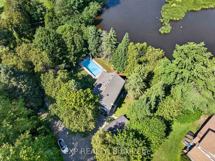 1 Aird Court — photo 1