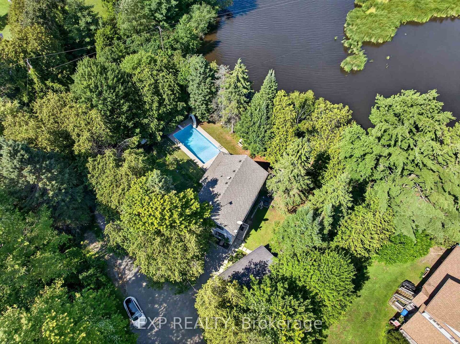 Property Photo: 1 Aird Court ON L0E 1A0