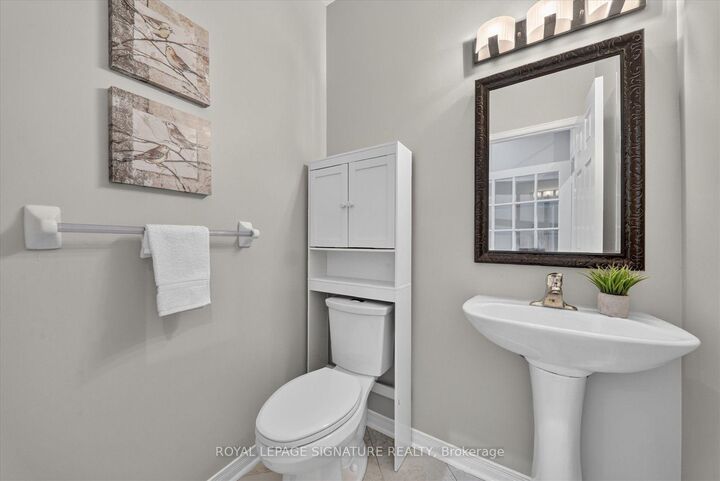 Property Photo: 38 Coleluke Lane ON L3S 0B7