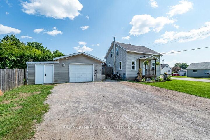 Property Photo: 617 Third Avenue S ON K8A 5H1