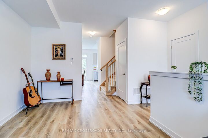 Photo de la propriété: 64 Lyall Stokes Circle ON L0G 1M0