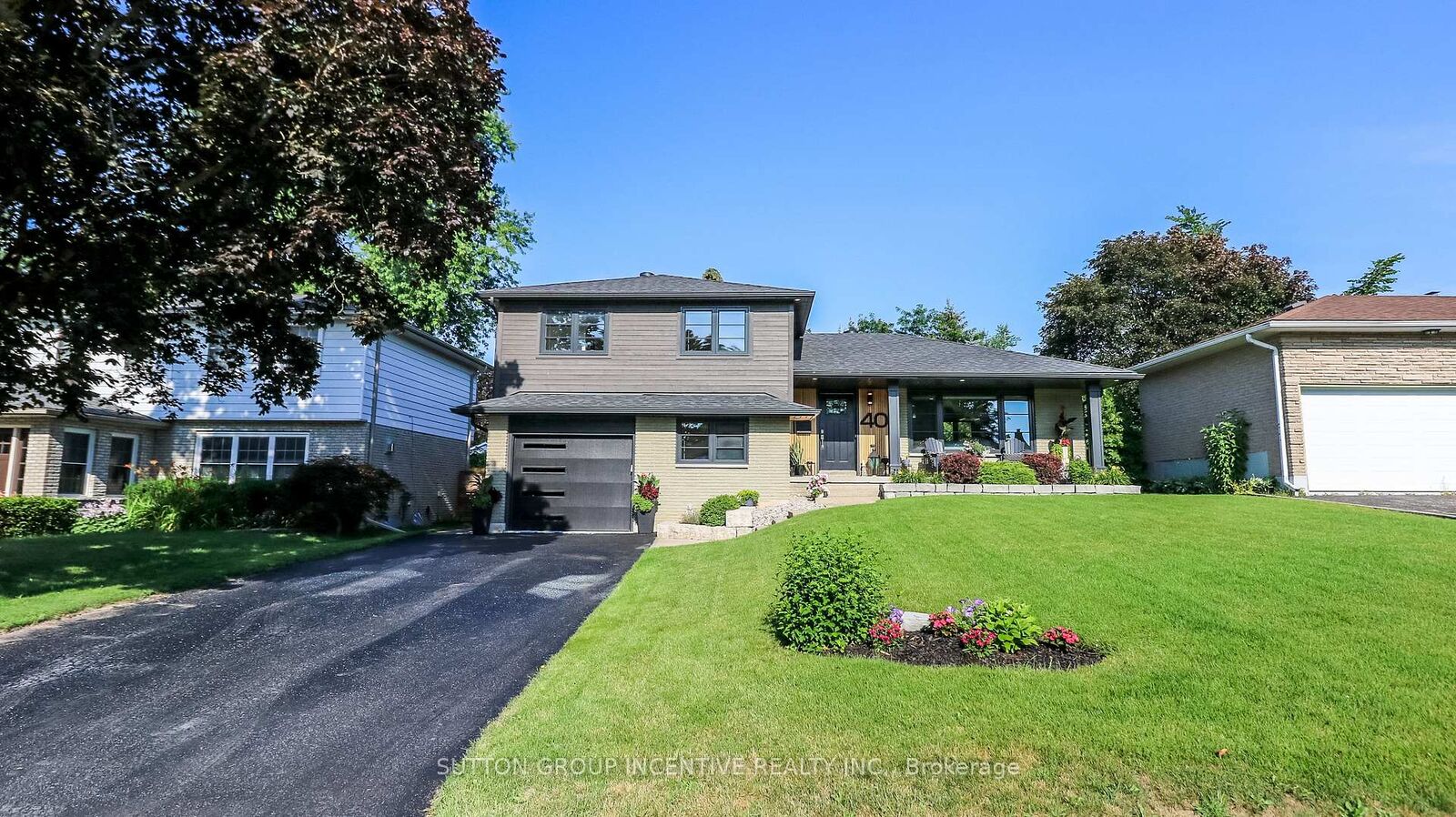 Property Photo:  40 Varden Avenue  ON L4M 4P1 