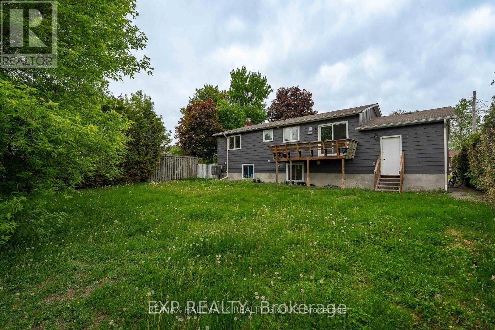 Property Photo:  990 St Jacques St Street N Unit 1 And 2  ON K4K 1C1 