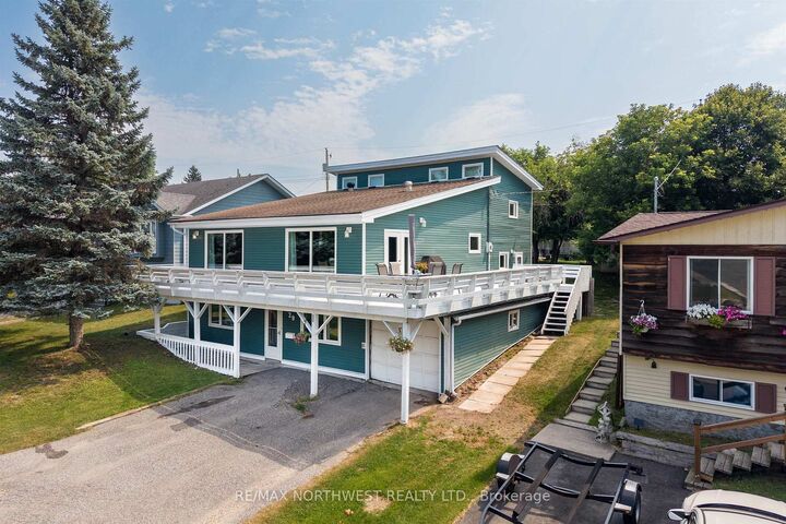 Property Photo:  29 Amethyst Street  ON P9N 4C2 