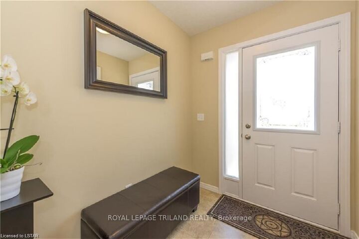 Property Photo: 2635 Bateman Trail 4 ON N6L 0B1