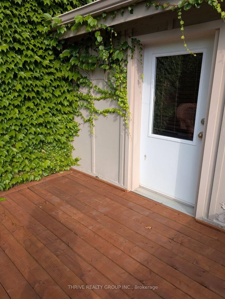 Property Photo: 526 Waterloo Street A ON N6B 2P9