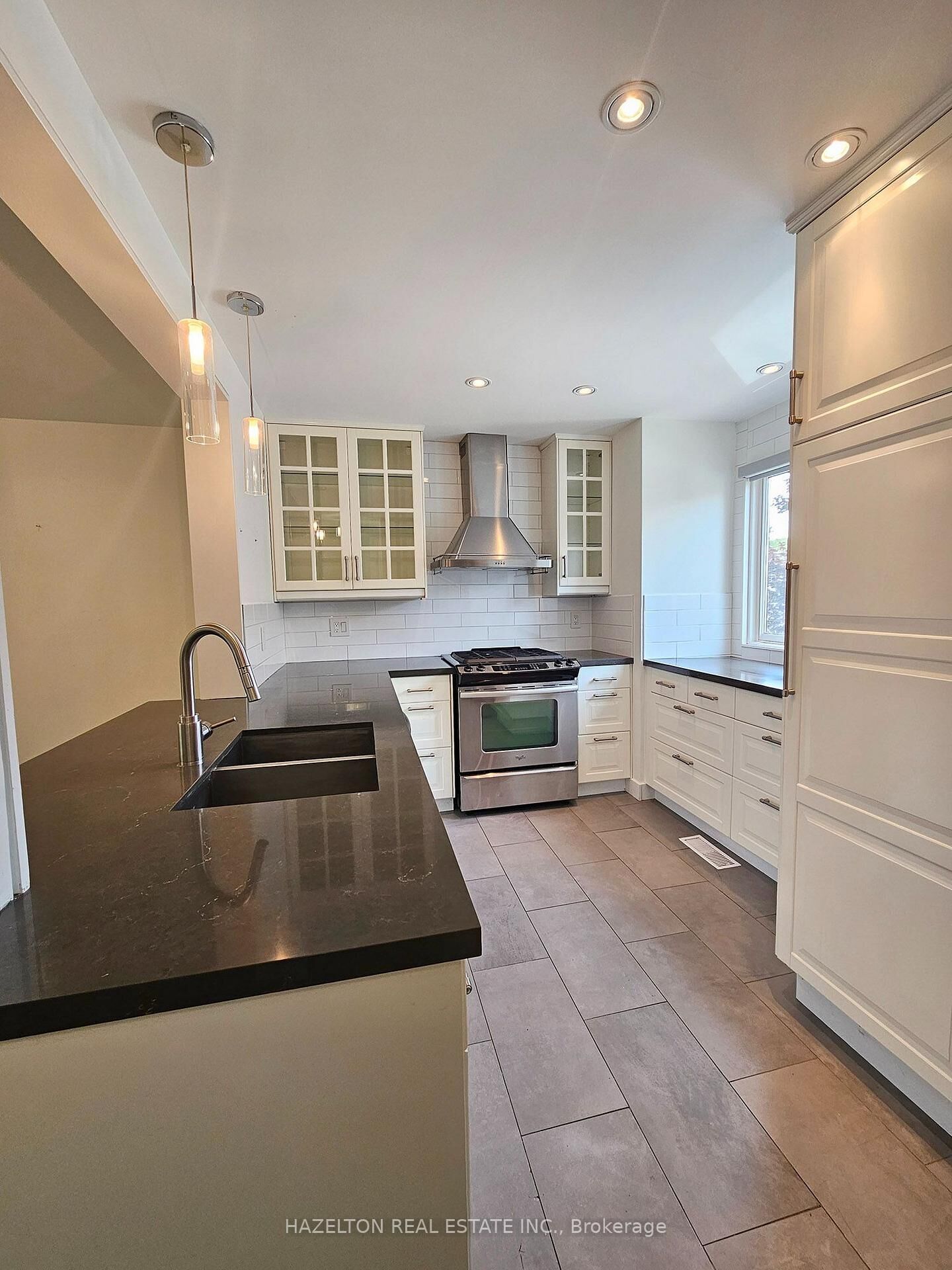 Property Photo:  1080 Walden Circle 54  ON L5J 4J9 
