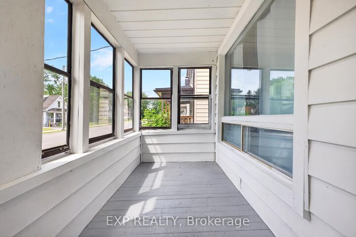 Property Photo:  6564 Level Avenue  ON L2G 4B7 
