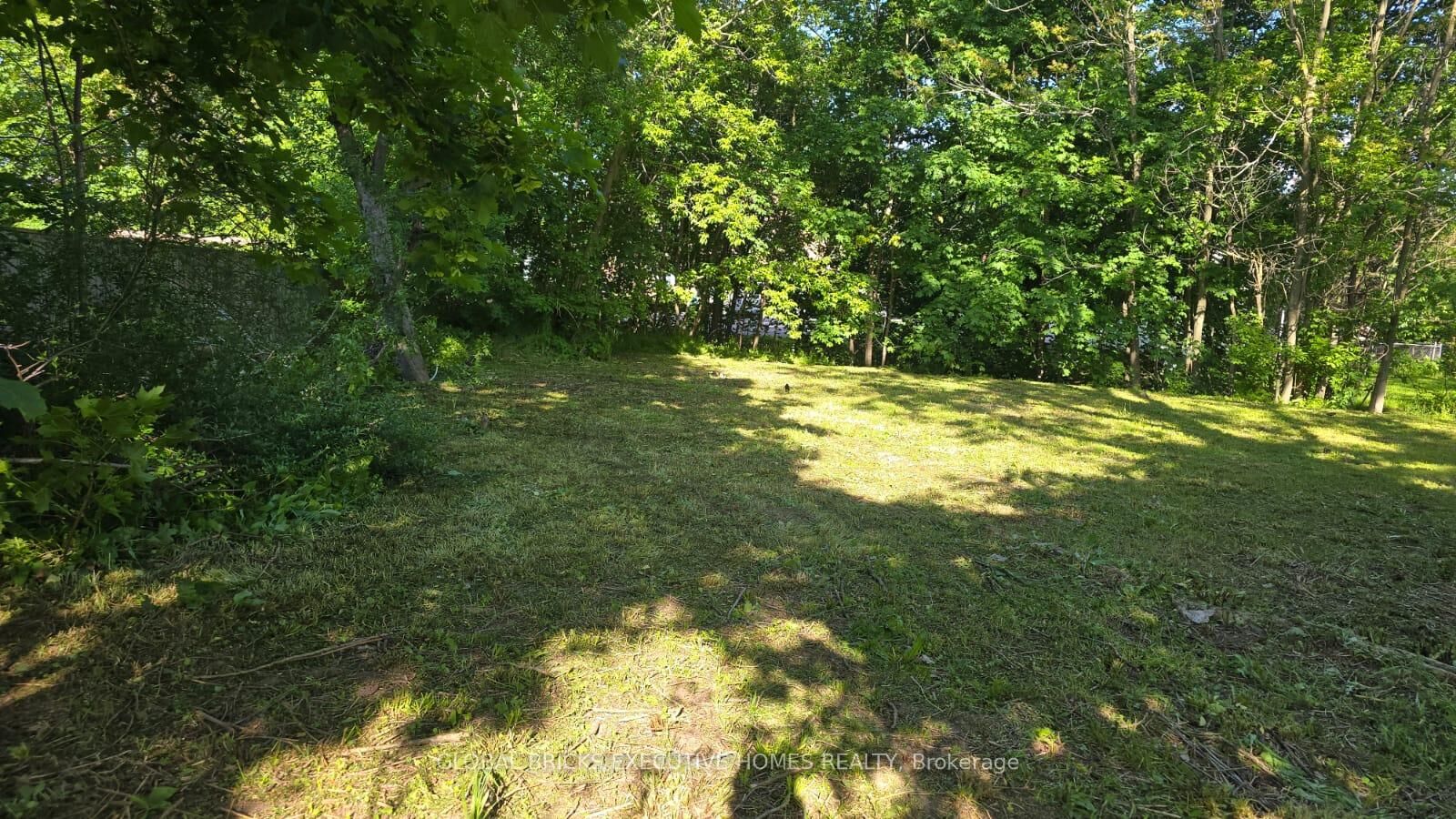 Property Photo:  192 Water Street  ON N0M 2J0 