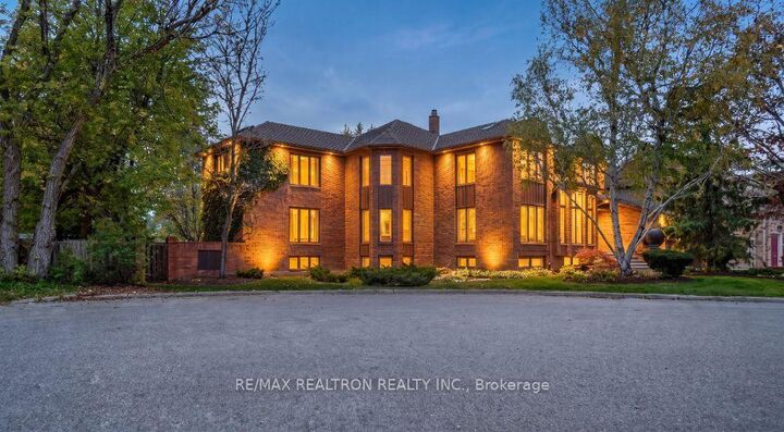15 Sunforest Court — photo 1