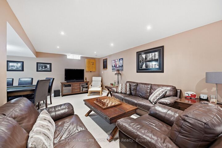 Property Photo: 31 Vinifera Drive ON L3M 5R8