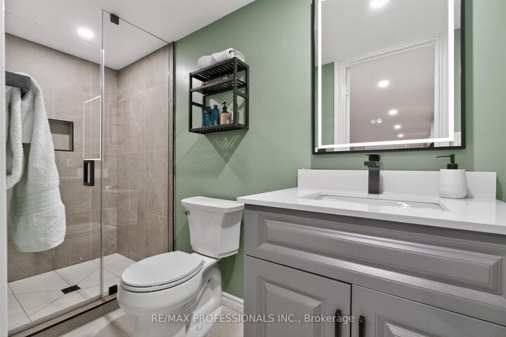 Property Photo: 69 Skylark Road ON M6S 4M5