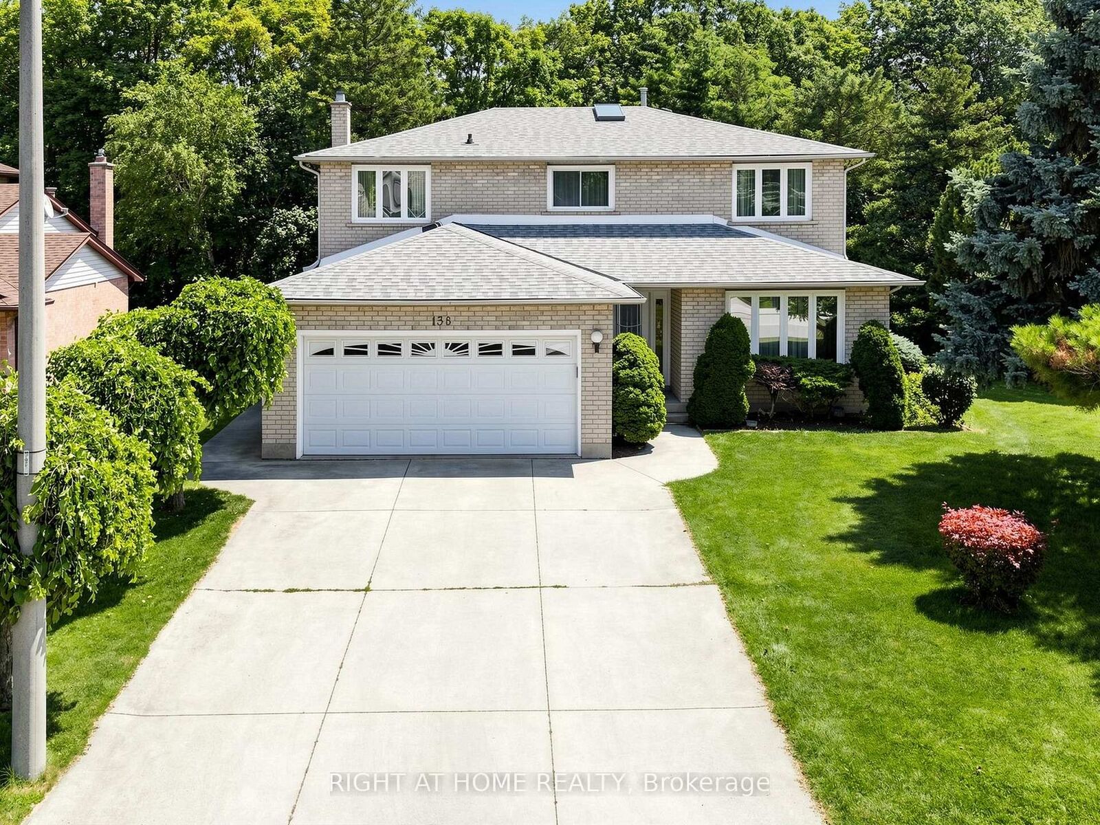 Property Photo: 138 Strawberry Drive ON L8E 4R7
