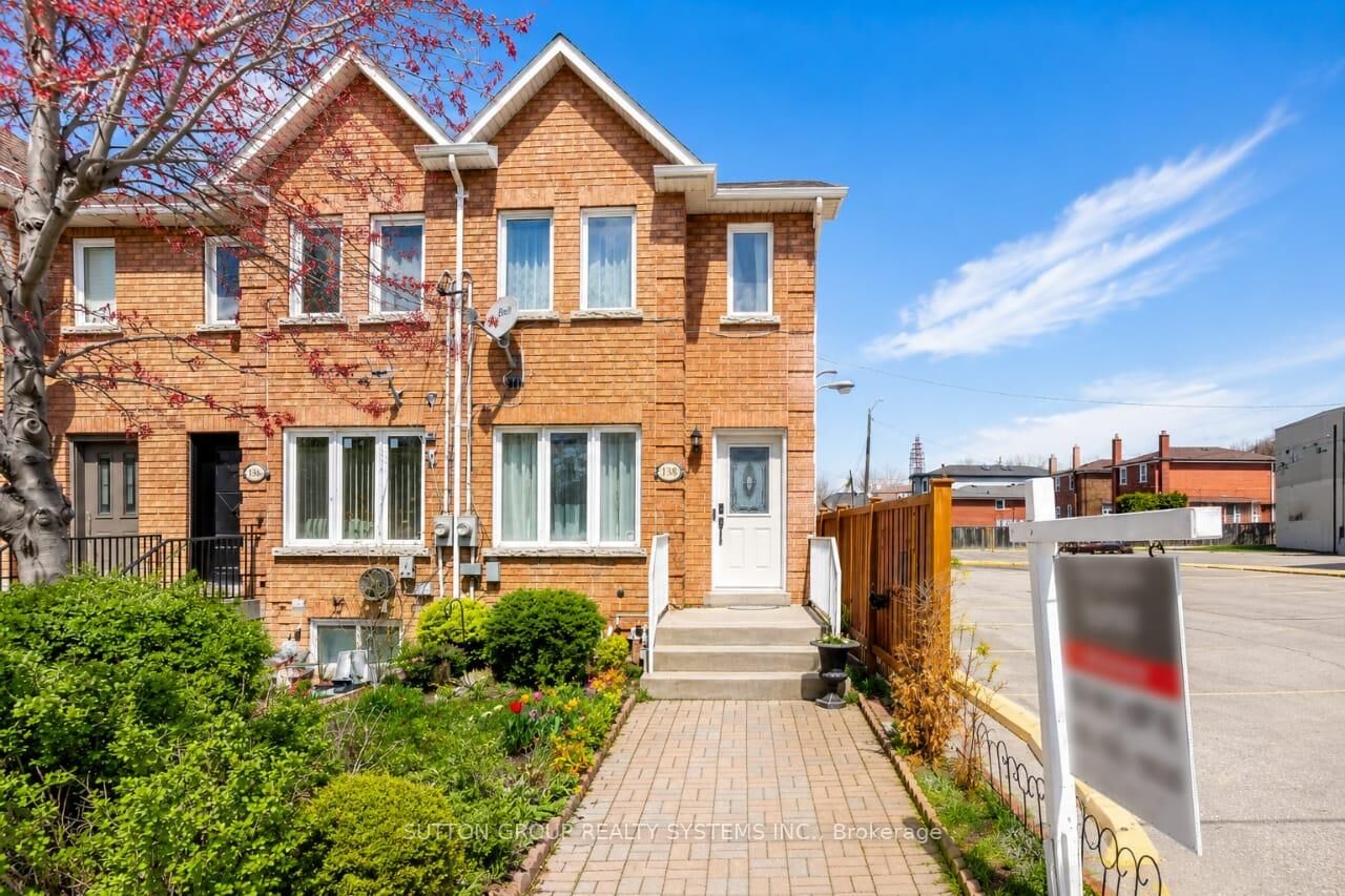 Property Photo: 2138 Eglinton Avenue W ON M6E 2K8