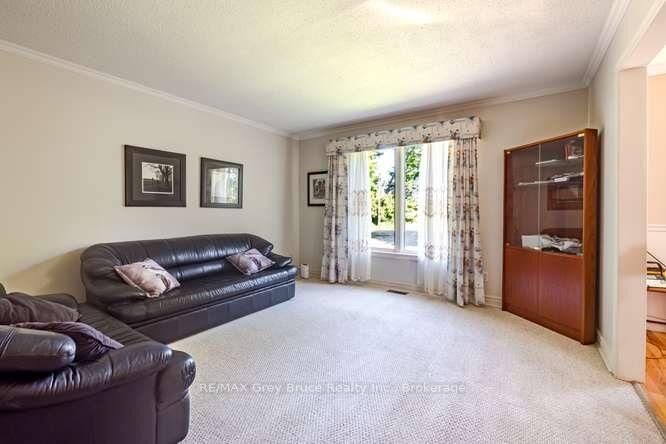 Property Photo: 123740 Storybook Park Road E ON N4K 5N8