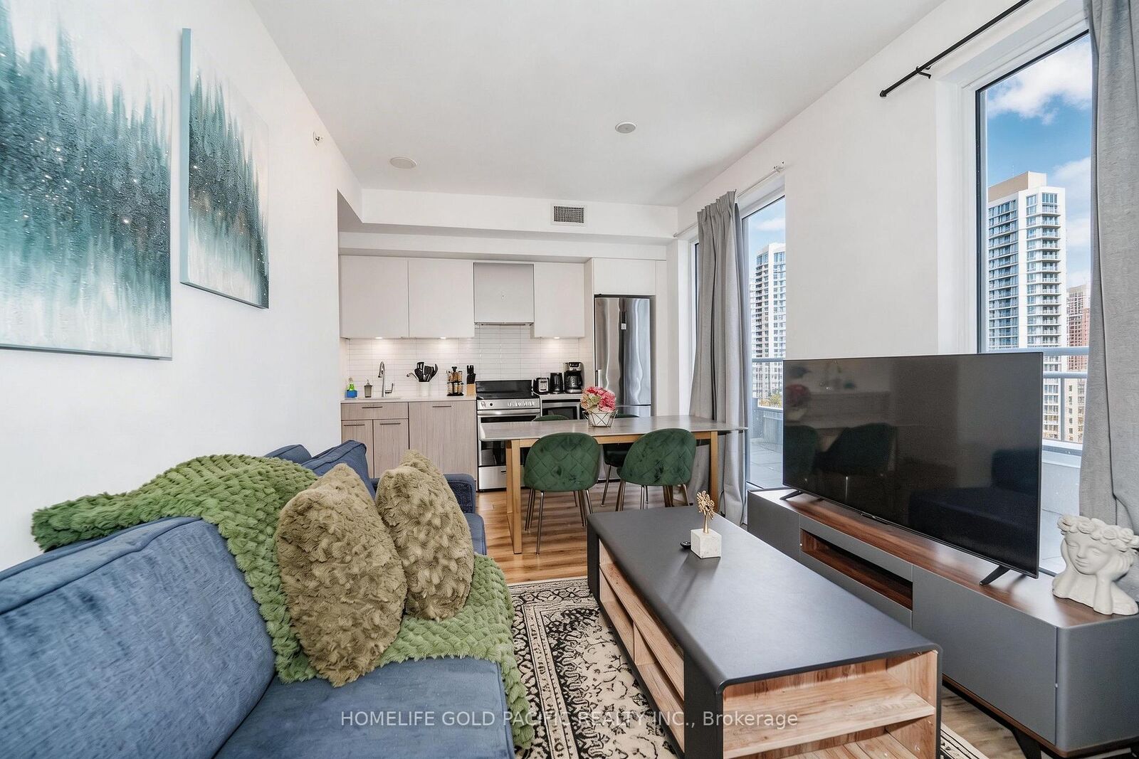 Property Photo:  251 Jarvis Street 925  ON M5B 0C3 
