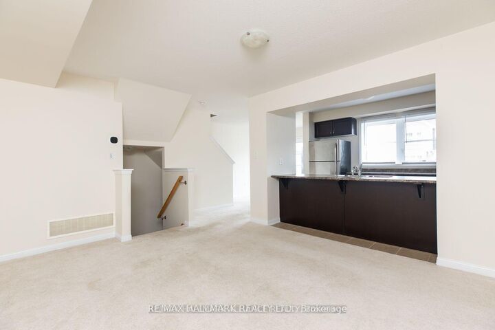 Property Photo: 142 Baycliffe Crescent ON L7A 3Z3
