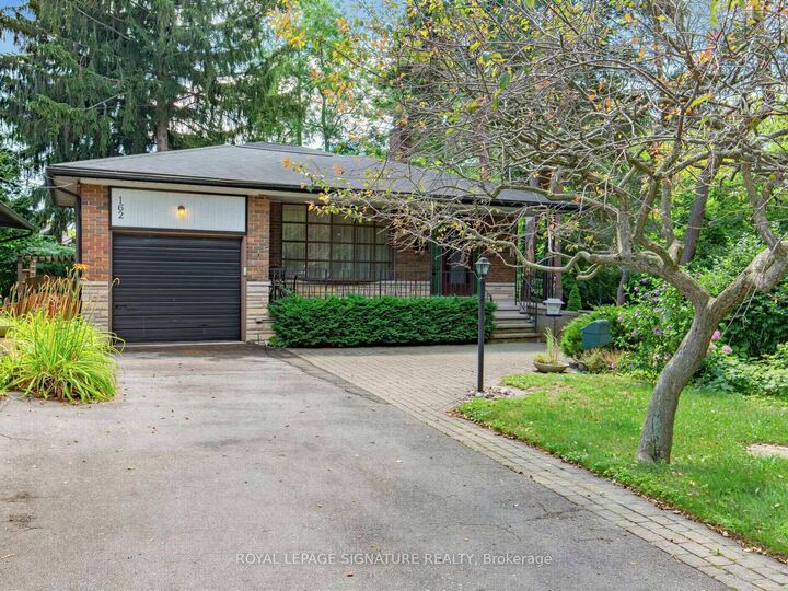 Property Photo: 162 Bathgate Drive ON M1C 1T5
