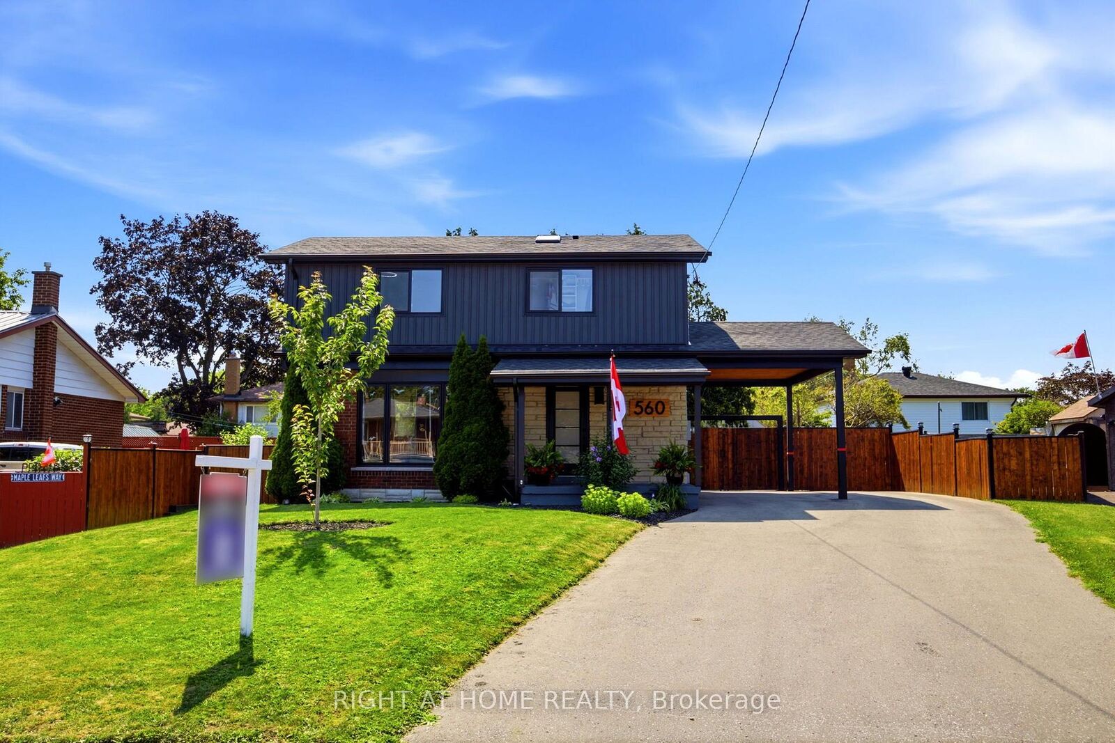 Property Photo: 560 Tennyson Avenue ON L1H 3J8