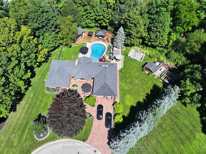 Property Photo: 2314 Lime Kiln Drive ON N6K 4P6