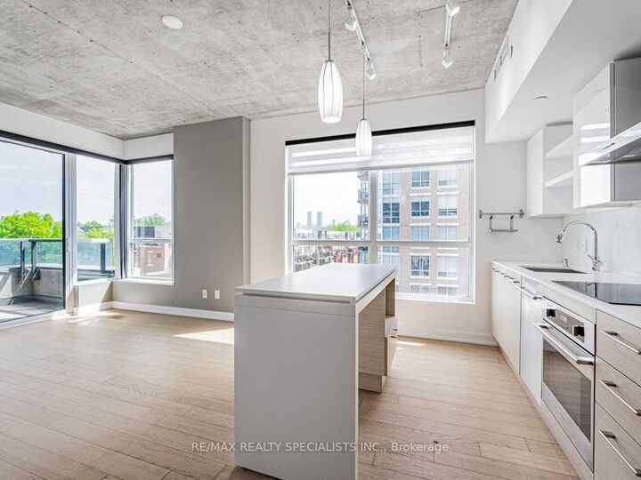 Property Photo:  1030 King Street W 320  ON M6K 0B4 