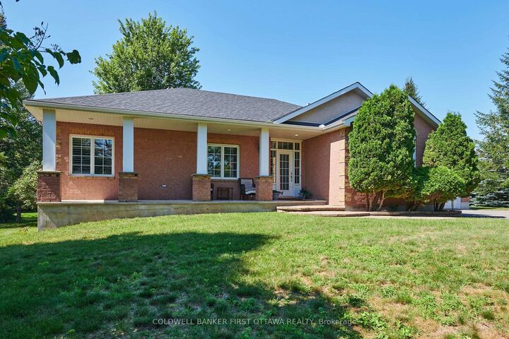 Property Photo: 6983 Lakes Park Drive ON K4P 1M6