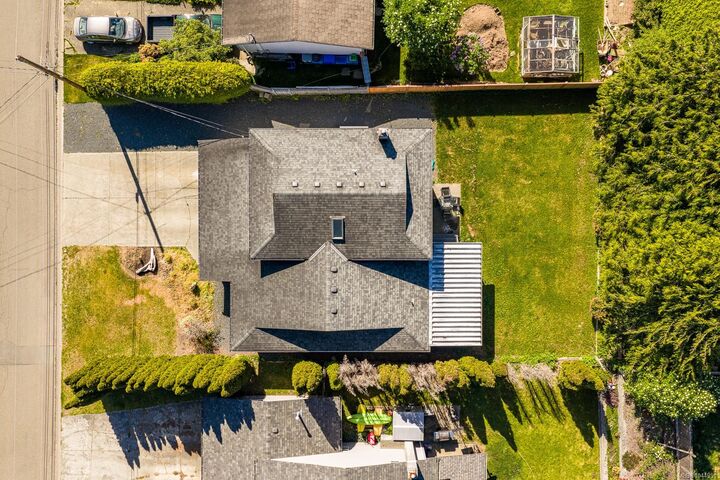 1732 Penfield Rd — photo 1